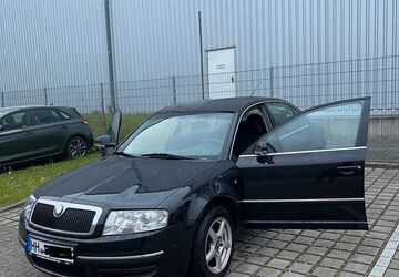 Skoda Superb 187.000 km 3.200 &euro; Hamburg 21073