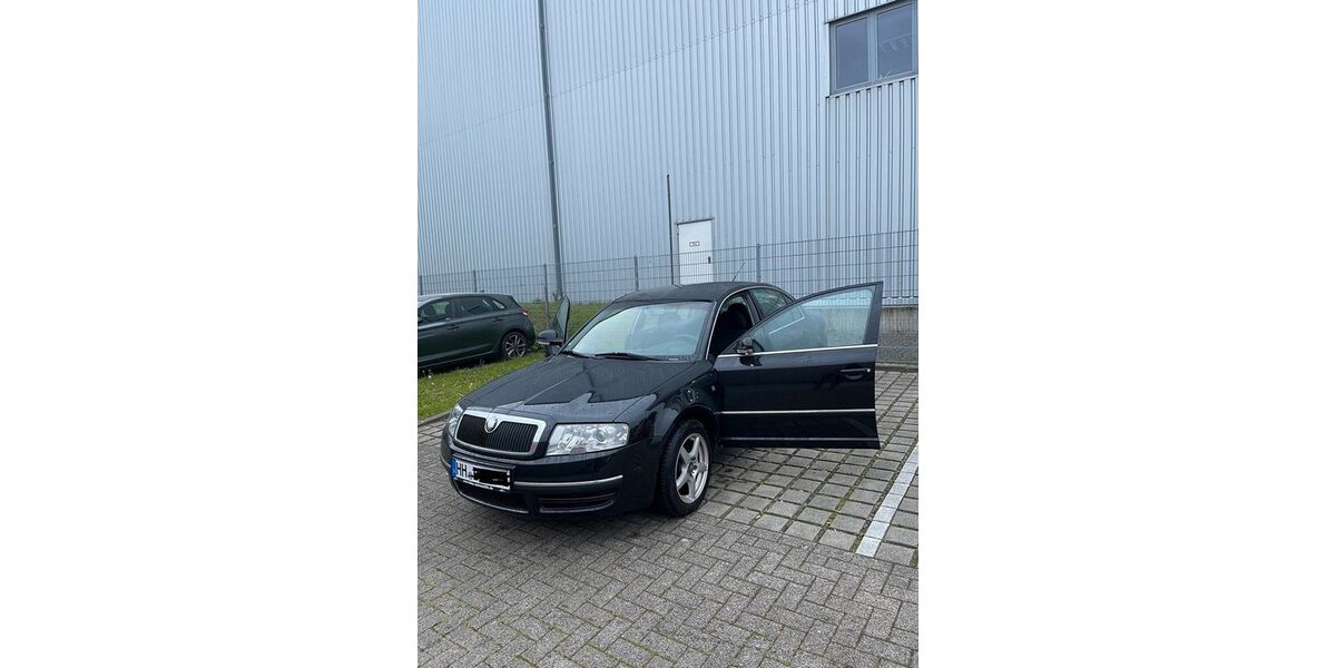 Skoda Superb 187.000 km 3.200 &euro; Hamburg 21073