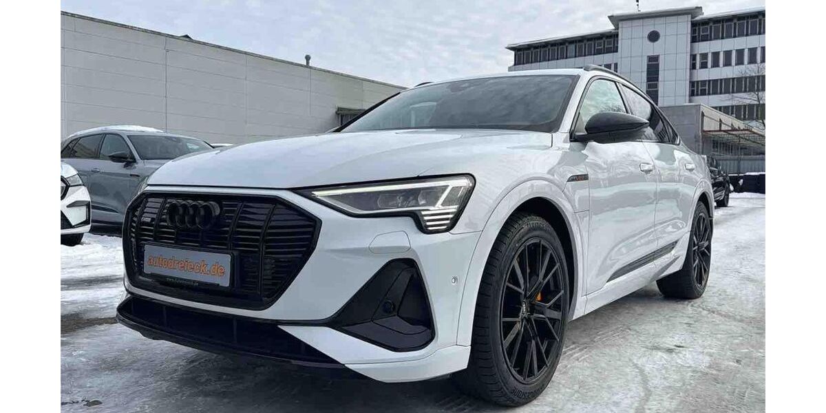 Audi e-tron 32.320 km 37.950 &euro; Hamburg 22047