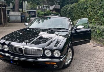 Jaguar XJ 102.700 km 20.900 &euro; Hamburg 22043