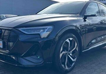 Audi e-tron 19.237 km 31.950 &euro; Hamburg 22047