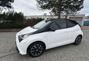 Toyota Aygo (X) 28.967 km 11.990 &euro; Barsbüttel 22885