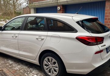 Hyundai i30 84.000 km 13.500 &euro; Hamburg 22395