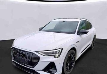 Audi e-tron 47.627 km 38.990 &euro; Hamburg 22047