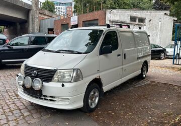 Toyota Hiace 187.641 km 8.999 &euro; HAMBURG 22113