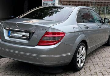 Mercedes-Benz 220 276.000 km 5.999 &euro; Hamburg 22305