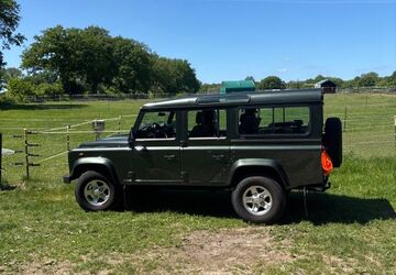 Land Rover Defender 93.000 km 44.900 &euro; Hamburg 22397