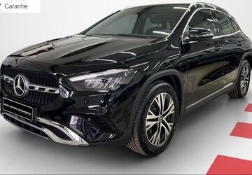 Mercedes-Benz GLA 200 12.403 km 37.150 &euro; Hamburg-Elbe 22609