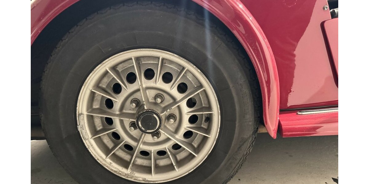 Morgan Plus 8 Früher Achter mit zauberhafter Patina 78.000 km 34.999 &euro; Hamburg 22339