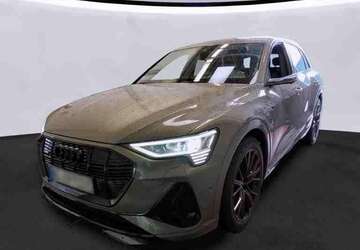 Audi e-tron 70.130 km 37.950 &euro; Hamburg 22047