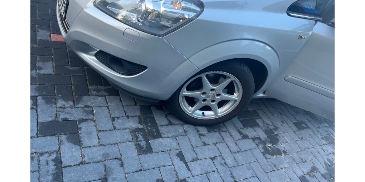 Opel Zafira 209.103 km 4.799 &euro; Geesthacht 21502