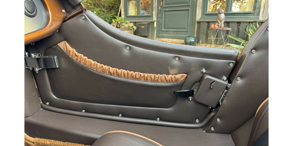 Morgan Plus 8 4.8 AERO8 GOLDFINGER 007 TYP A12/A19 9.999 km 139.999 &euro; Hamburg 22339