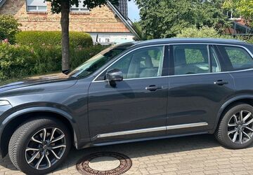 Volvo XC90 207.000 km 22.100 &euro; Delingsdorf 22941