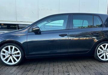 VW Golf 140.000 km 4.950 &euro; Maschen 21220
