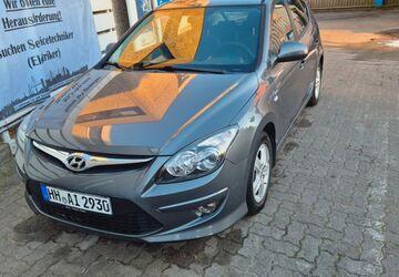 Hyundai i30 76.000 km 6.100 &euro; Hamburg 22119