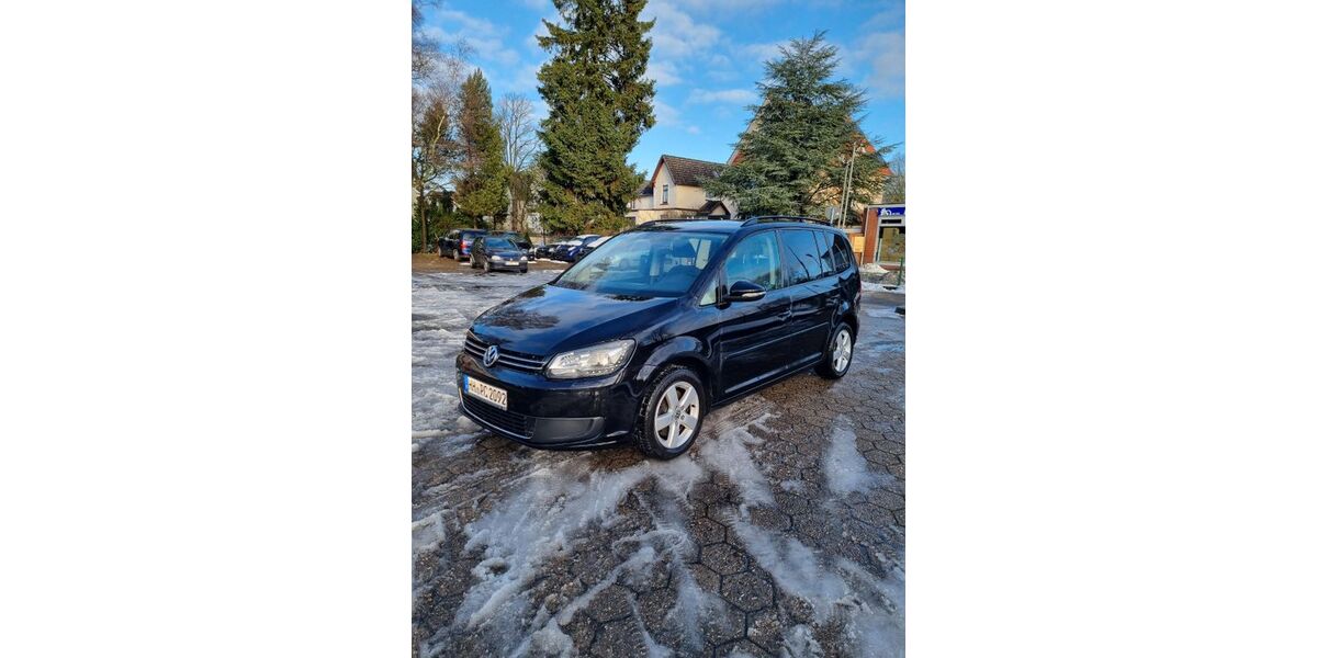 VW Touran 329.926 km 5.900 &euro; Hamburg 22419