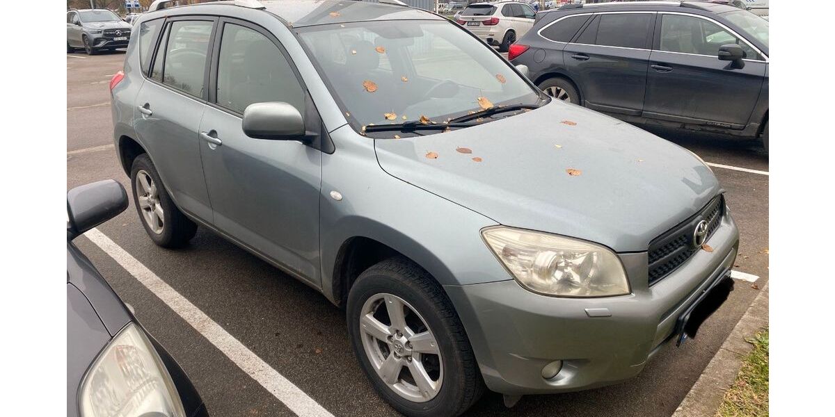 Toyota RAV 4 197.500 km 6.299 &euro; Hamburg 20539