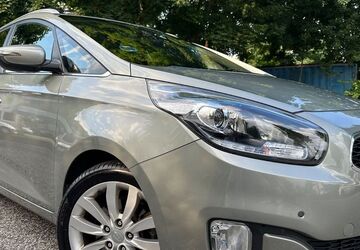 Kia Carens 163.031 km 7.990 &euro; Hamburg 21079