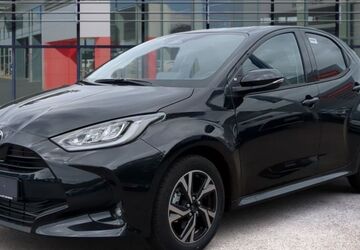 Toyota Yaris 2.500 km 25.650 &euro; Halstenbek 25469