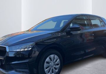 Skoda Fabia 11.136 km 15.850 &euro; Hamburg 22111