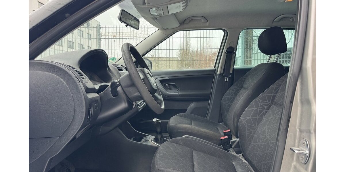 Skoda Fabia Ambiente Family TÜV bis 8/26 188.000 km 1.699 &euro; Hamburg 22339