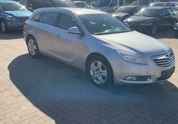 Opel Insignia 182.000 km 3.999 &euro; Hamburg 21107