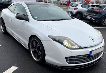 Renault Laguna 151.446 km 7.900 &euro; Hamburg 22529