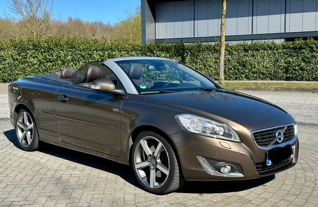 Volvo C70 81.777 km 16.900 &euro; Bargteheide 22941