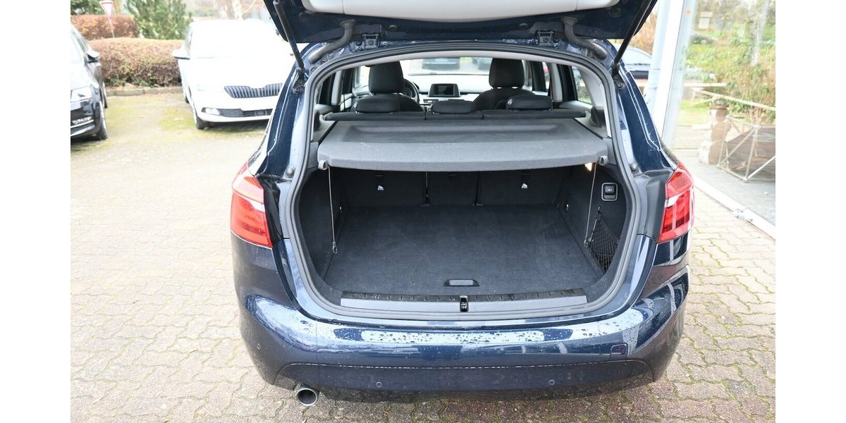 BMW 218 Active Tourer 218i Klima Sitzhz PDC 1.Hand 175.000 km 9.200 &euro; Seevetal - Hittfeld 21218