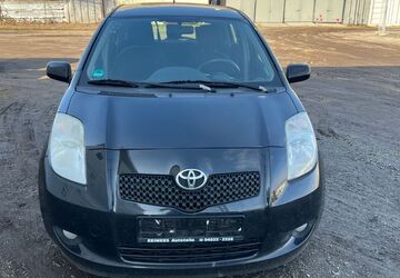 Toyota Yaris 421.235 km 1.500 &euro; Hamburg 22113