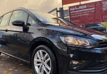 VW Golf Sportsvan 129.878 km 12.400 &euro; Hamburg 22043