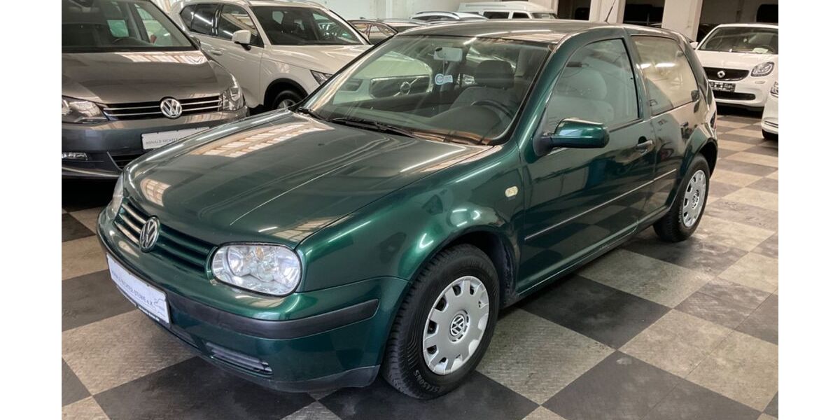 VW Golf 87.025 km 3.999 &euro; Hamburg 22087