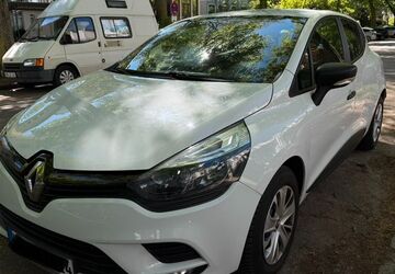 Renault Clio 39.900 km 8.500 &euro; HAMBURG 22415