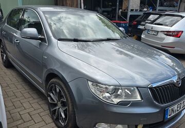Skoda Superb 210.000 km 6.500 &euro; Hamburg 22113