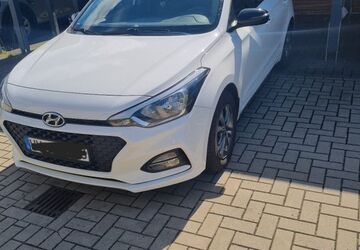 Hyundai i20 61.000 km 9.500 &euro; Hamburg 21031