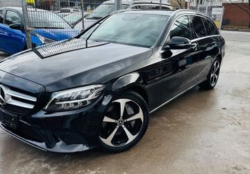 Mercedes-Benz C 300 99.800 km 24.300 &euro; Hamburg 20537