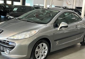 Peugeot 207 156.208 km 2.999 &euro; Hamburg 20537