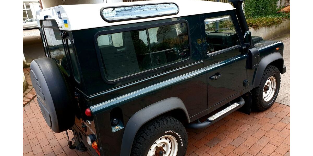 Land Rover Defender 108.000 km 42.990 &euro; Hamburg 22085