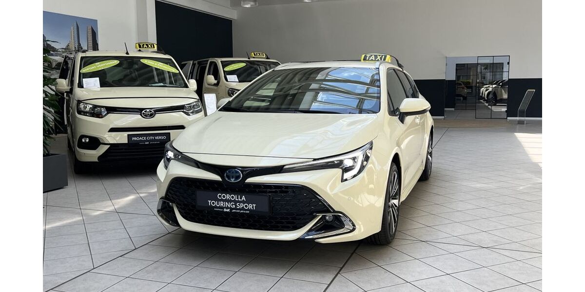 Toyota Corolla 13.000 km 36.990 &euro; Hamburg 22111