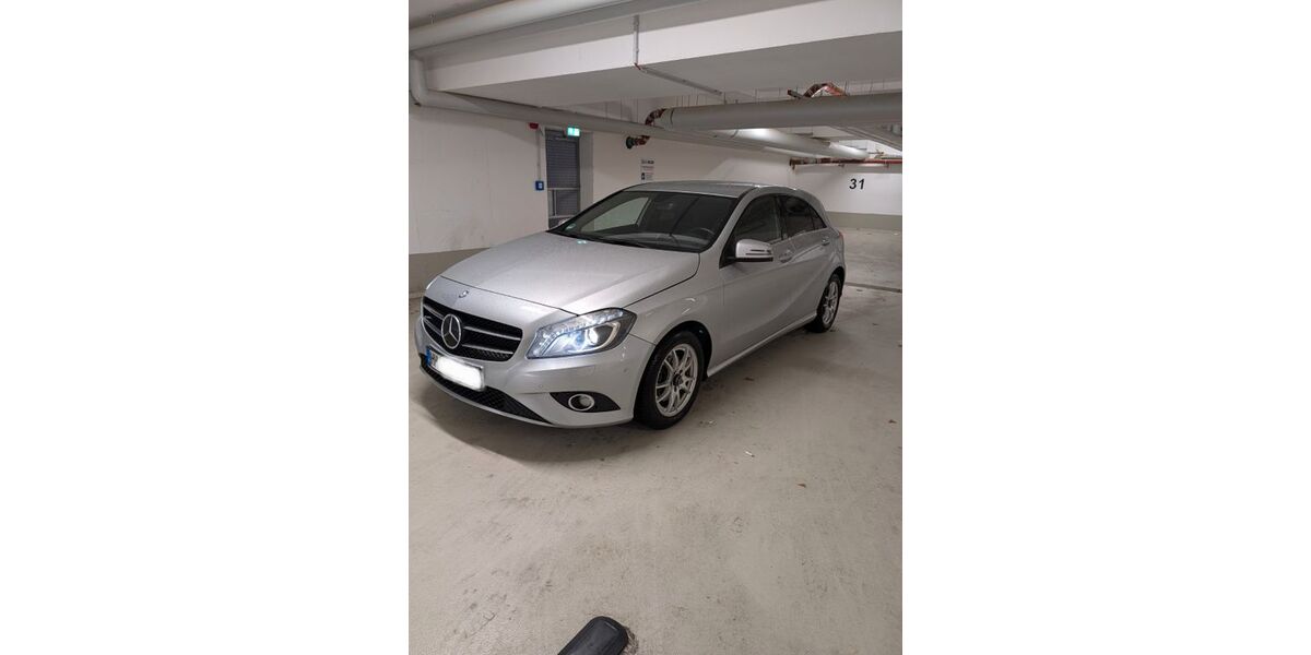 Mercedes-Benz A 200 197.887 km 9.700 &euro; Hamburg 22547