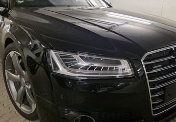 Audi A8 194.000 km 27.990 &euro; Hamburg 22335