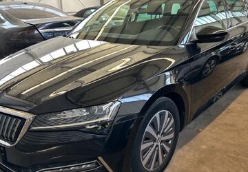 Skoda Superb 68.610 km 23.885 &euro; Uetersen bei Hamburg 25436