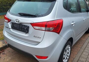 Hyundai ix20 39.592 km 9.590 &euro; Hamburg 22045