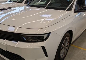 Opel Astra 28.944 km 15.885 &euro; Uetersen bei Hamburg 25436