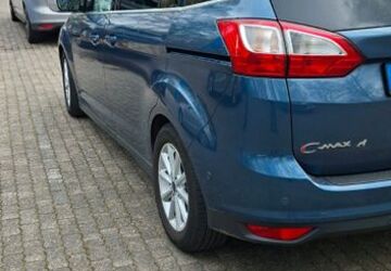 Ford Grand C-Max 67.800 km 14.900 &euro; Hamburg 22143