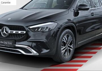 Mercedes-Benz GLA 200 9.628 km 37.750 &euro; Hamburg-Elbe 22609