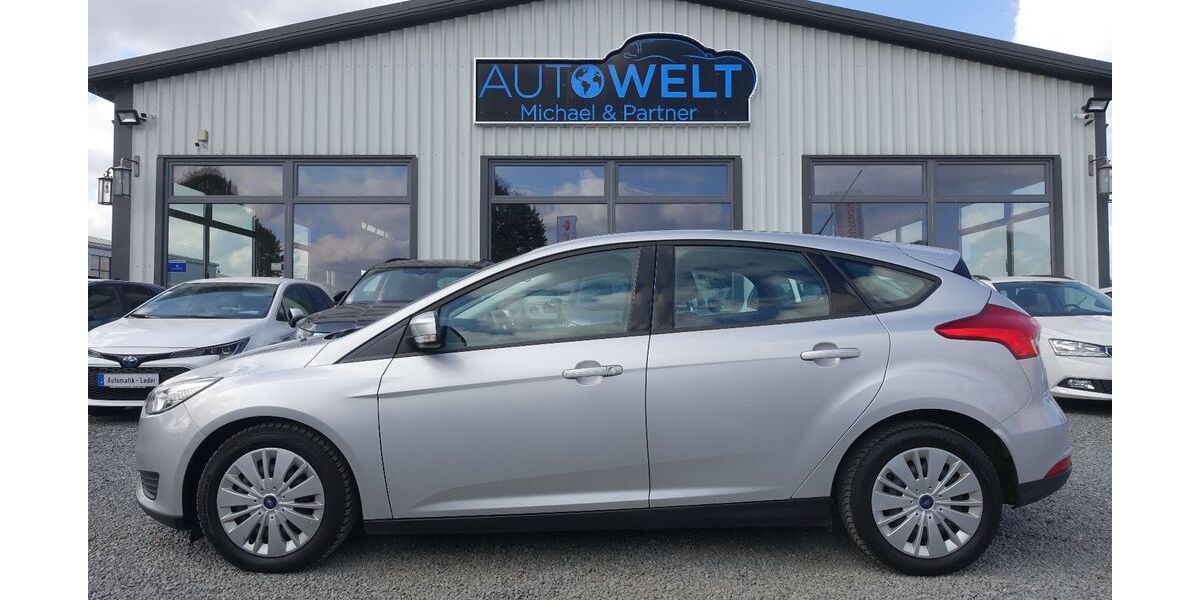 Ford Focus 54.081 km 10.990 &euro; Beckdorf 21643