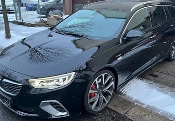 Opel Insignia 109.000 km 18.900 &euro; Hamburg 20537