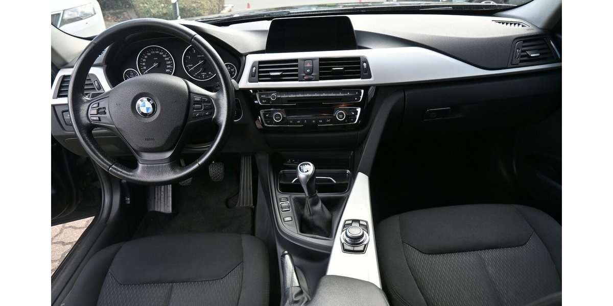 BMW 320d tour*Advantage* Navi Bluet PDC AHK 150.000 km 13.700 &euro; Seevetal - Hittfeld 21218
