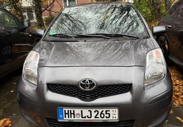 Toyota Yaris 33.000 km 7.000 &euro; Hamburg 22527